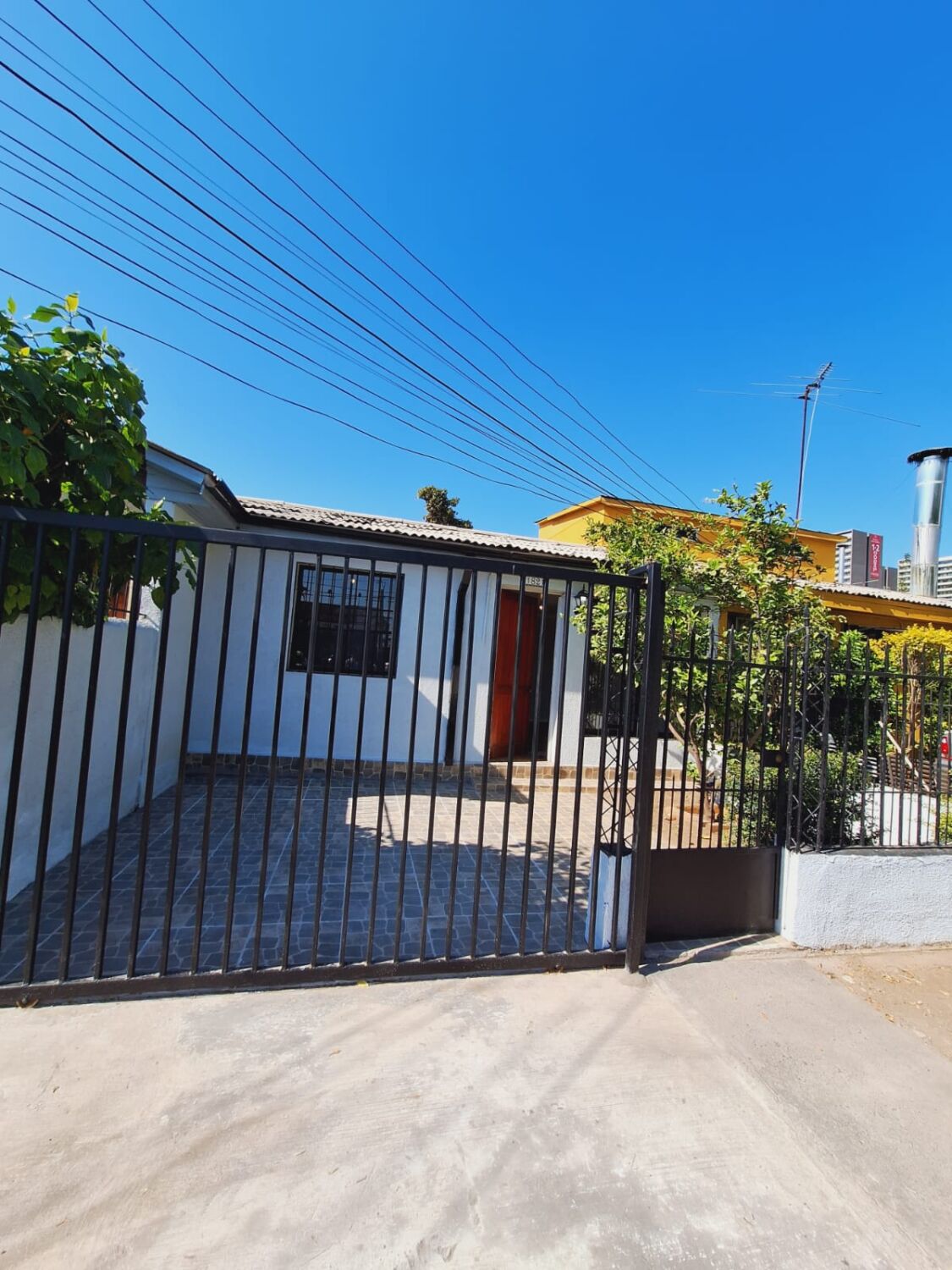 Rentabilidad 7,2%. Venta Casa 3D2B Macul – Metro Escuela Agricola – En Avenida